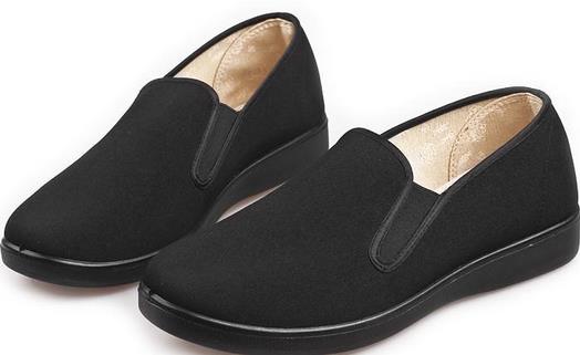 坚持三大原则 为老人挑选合脚的鞋子